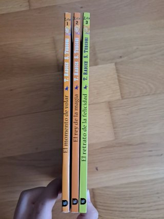 Lote libros "La vuelta al mundo de Lila"