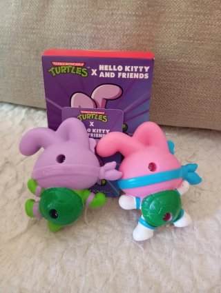 Figura Hello Kitty X Turtles