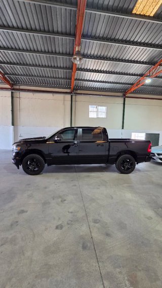 Dodge RAM HEMI 2023