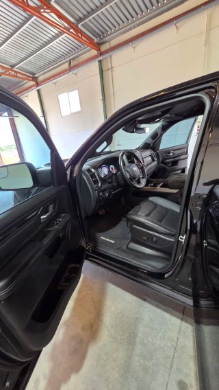 Dodge RAM HEMI 2023