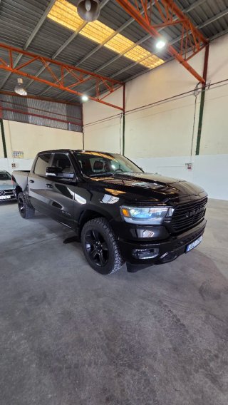 Dodge RAM HEMI 2023