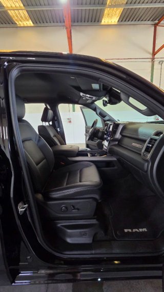 Dodge RAM HEMI 2023