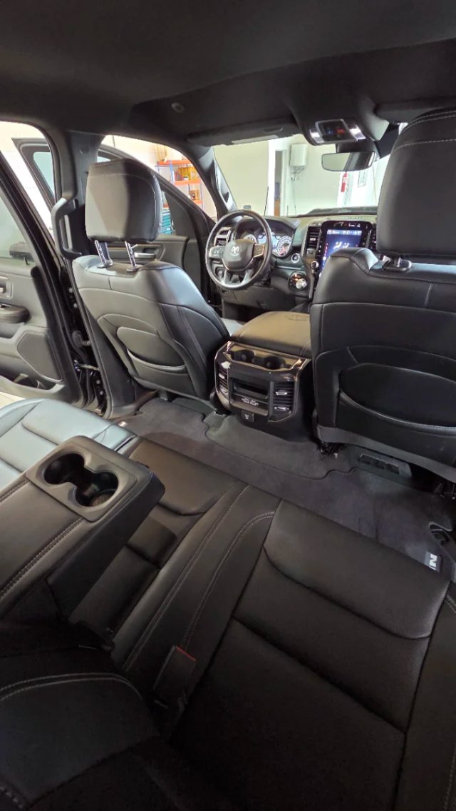 Dodge RAM HEMI 2023
