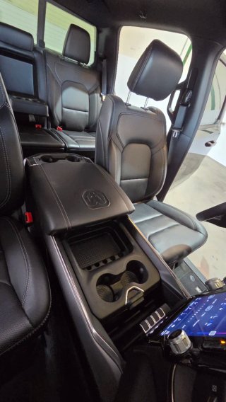 Dodge RAM HEMI 2023