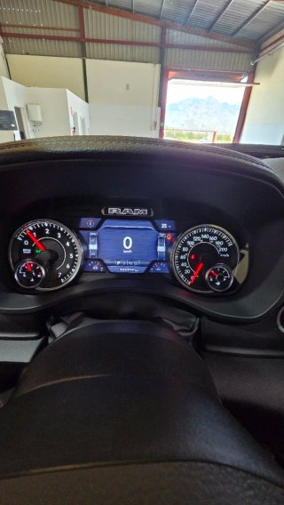 Dodge RAM HEMI 2023