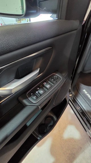 Dodge RAM HEMI 2023