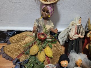 Lote Muñecas Antiguas Vestidos Tradicionales