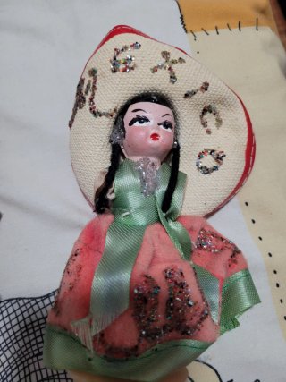 Lote Muñecas Antiguas Vestidos Tradicionales