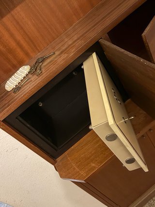 Caja Fuerte Fichet Beige y Negra