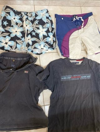 Costumi camicia maglie cappelli tracolla