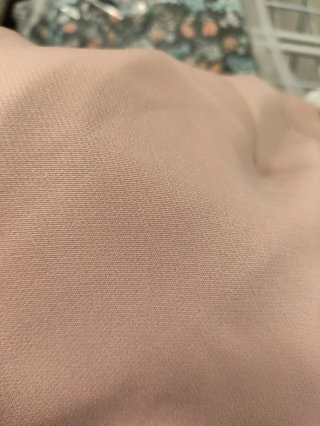 Pantalón de pinzas rosa