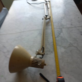 Lampada da tavolo vintage beige funzionante