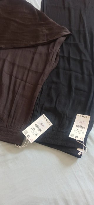 NUEVOS Pantalones chica XL negros y marrones