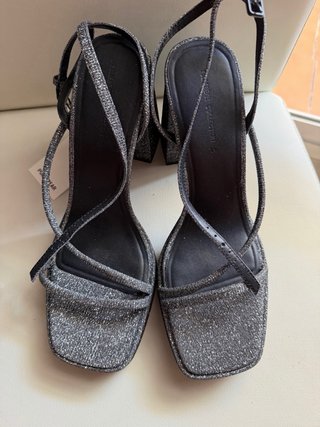Tacones plateados talla 41 nuevos