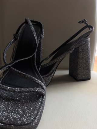 Tacones plateados talla 41 nuevos