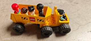 Camión Lego Duplo con 5 figuras