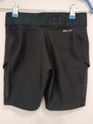 Shorts deportivos Nike Court Negro