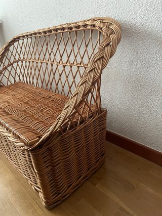 Mini sofá baúl de mimbre