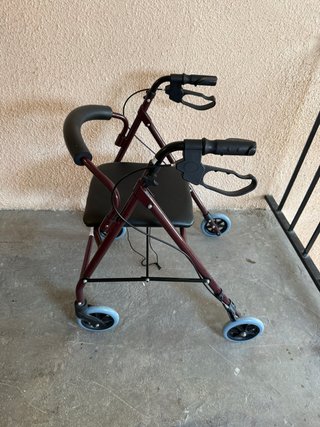 Andador Rollator 4 Ruedas Nuevo