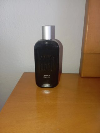 Perfume Bomb Black O Boticário