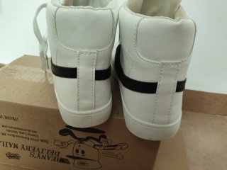 Nike Deportivas Blancas y Grises