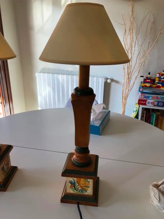 2 Lámparas Madera Decoradas a Mano