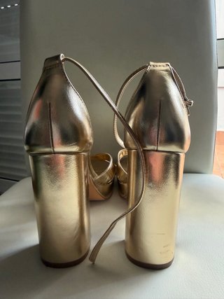 Tacones dorados plataforma talla 41