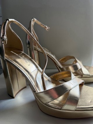 Tacones dorados plataforma talla 41