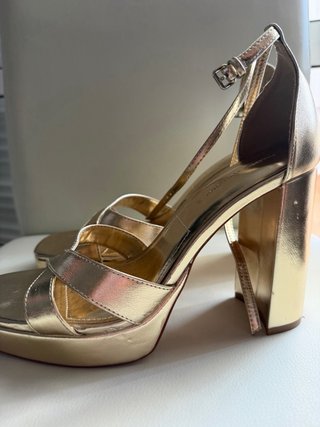 Tacones dorados plataforma talla 41