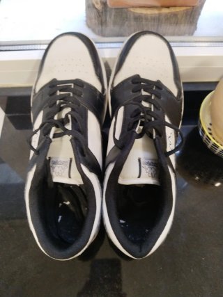 Zapatillas Kappa Negras y Blancas