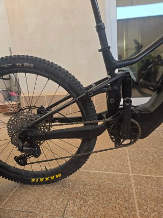 Biciclta  montaña electrica Liv doble suspensión
