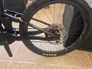 Biciclta  montaña electrica Liv doble suspensión