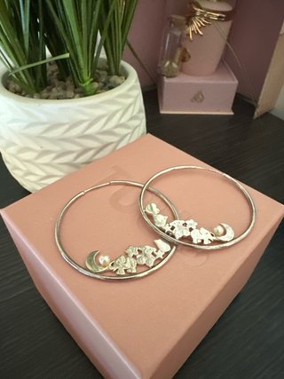 Aros Tous plateados con perlas Con certificado