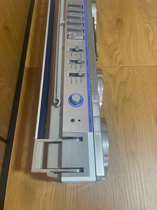 Radiocassette Boombox Sanyo M-7830 *NO FUNCIONA*