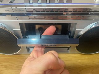 Radiocassette Boombox Sanyo M-7830 *NO FUNCIONA*