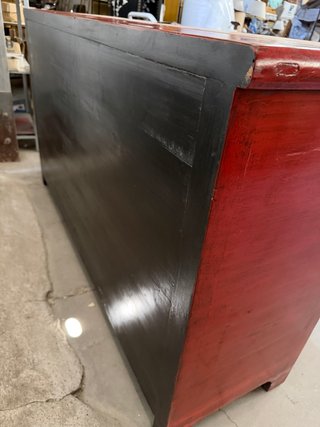Aparador de madera lacado y pintado