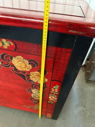 Aparador de madera lacado y pintado