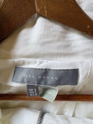 Chaqueta Zara Blanca
