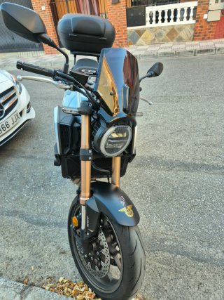 Honda CB650R Negra/Plata