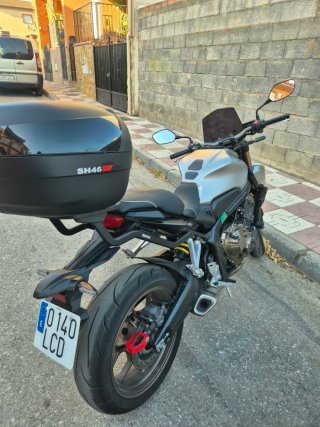 Honda CB650R Negra/Plata