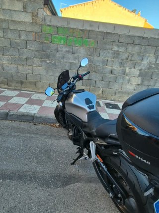 Honda CB650R Negra/Plata