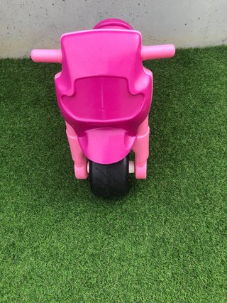 Moto correpasillos Juguettos rosa
