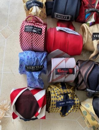 LOTE 24 CORBATAS VINTAGE RETRO ITALIA Y ESPAÑA
