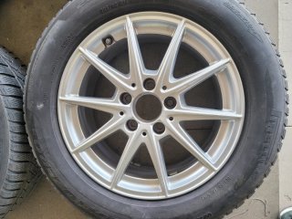 Llantas Mercedes plateadas 5 radios