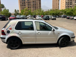Volkswagen Golf 2003