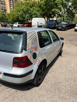 Volkswagen Golf 2003