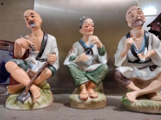 3 Figuras porcelana ancianos japoneses