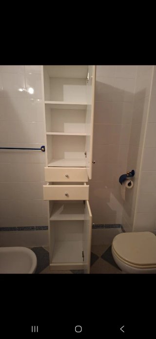 Mueble de baño alto beige