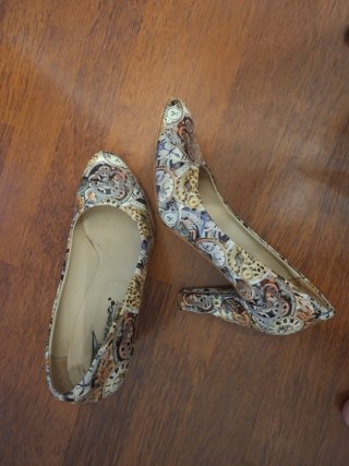 Zapatos tacón steampunk relojes