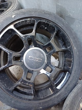 Llantas negras 4 unidades de fiat 500